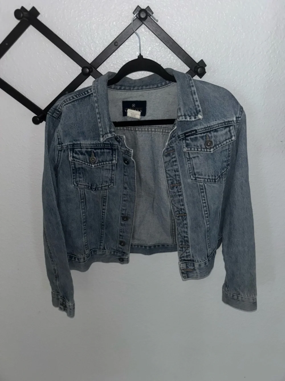 Nautica Denim Jacket Light Wash Cropped Distressed Women’s Medium - Picture 2 of 4
